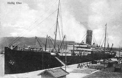 Scandinavian America Line steamship Hellig Olav at the pier in Kristiania