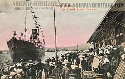 The emigrant ship S/S United States of the Scandinavian America Line arrives Kristiania to take aboard passengers