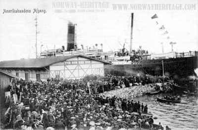 Scandinavian America Line stemaship at the Vippetangen pier at Kristiania