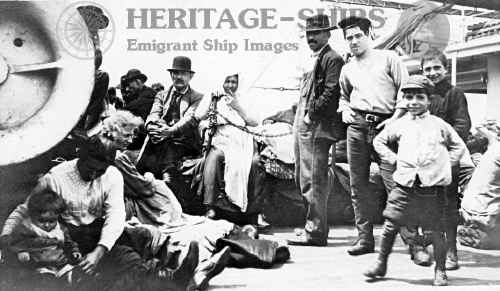 Cretic - steerage passengers on deck 1911