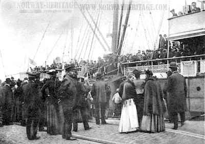 Returning emigrants on the Wilson Line steamship Ariosto at Gothenburg