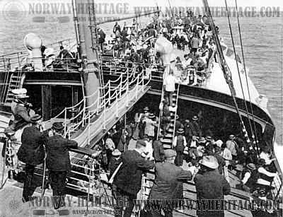 Steerage passengers on deck of the Kaiser Wilhelm der Grosse