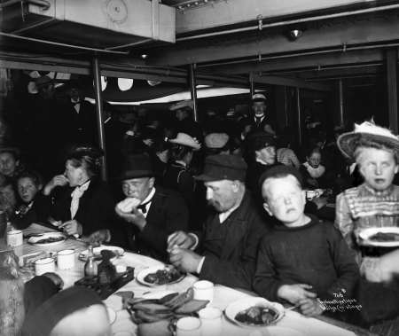 Another photograph taken by A. B. Wilse onboard the Hellig Olav showing the dining area. Source: Norsk Folkemuseum (PDM 1.0)