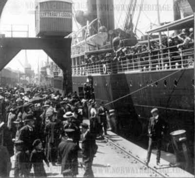 Calypso – Wilson Line steamer departing Gothenburg with Swedish…