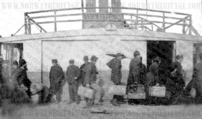 Castle Garden - immigrants in line