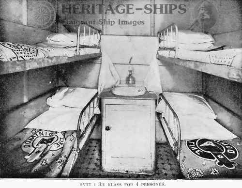 Dominion Line - 3rd class 4-berth cabin