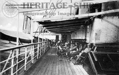 Passengers on the 1st class promenade deck