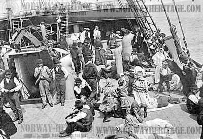 Deck life – Steerage passengers on deck of the North german Lloyd…