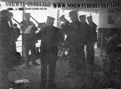 Ship musicians performing